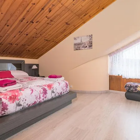 Villalaurana 10-14 Personas *