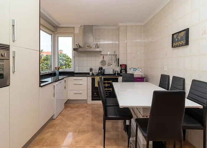 Villalaurana 10-14 Personas